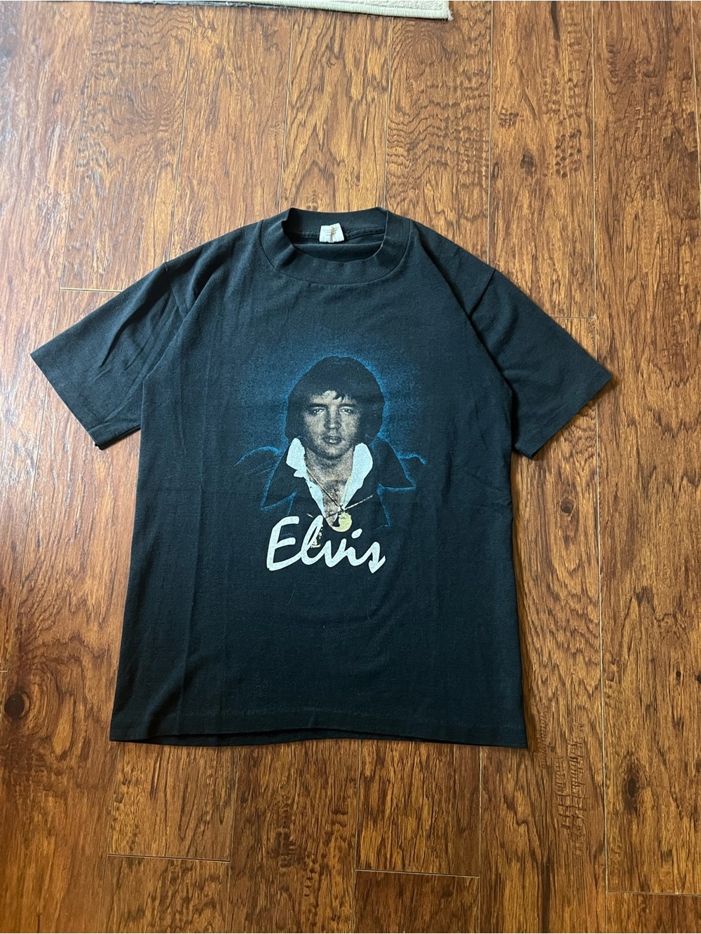 Vintage 1970s Elvis Presley “Elvis” Graphic T-Shirt Size Small Made in USA